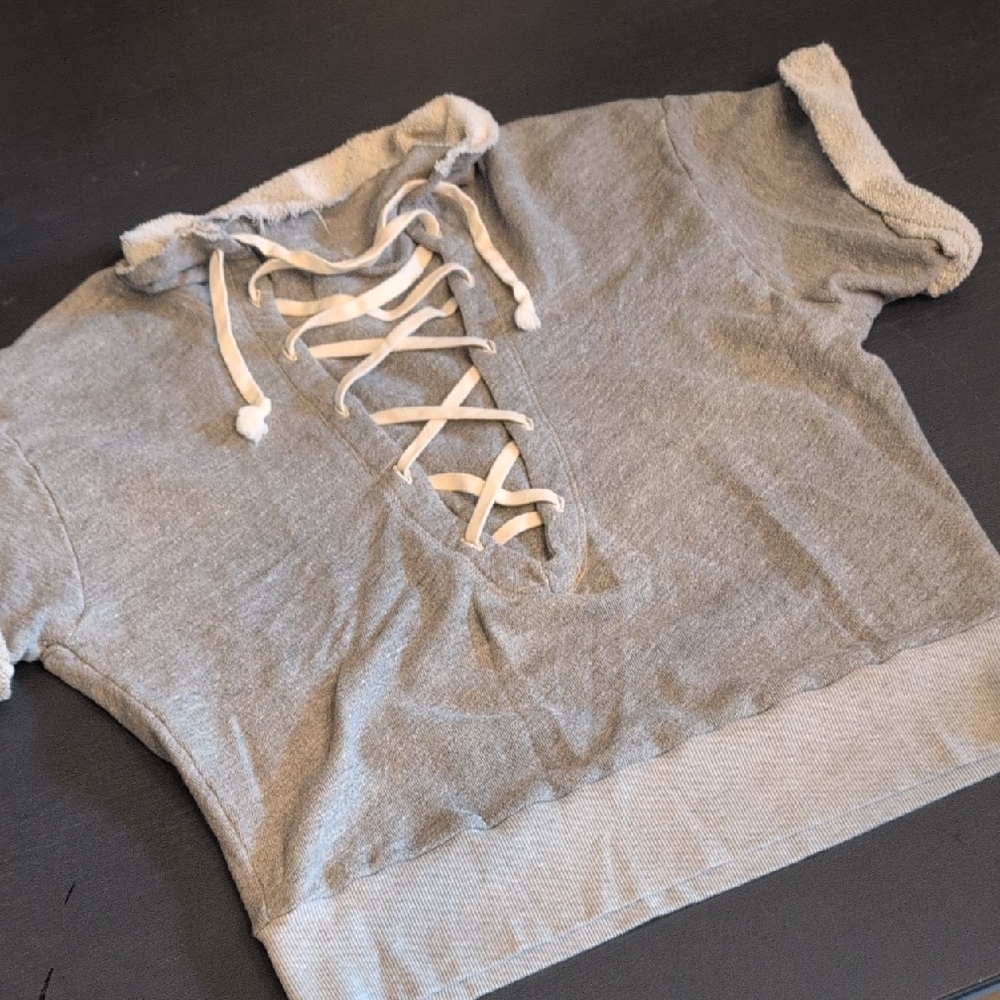T.La Anthropologie Textured Gray Knit Top